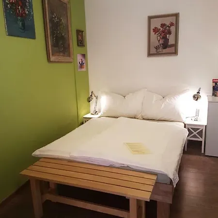 Bed & Breakfast Garni Giacometti 2*