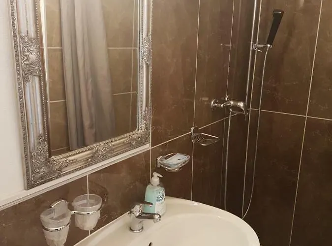 ベッド・アンド・ブレックファスト Garni Giacometti